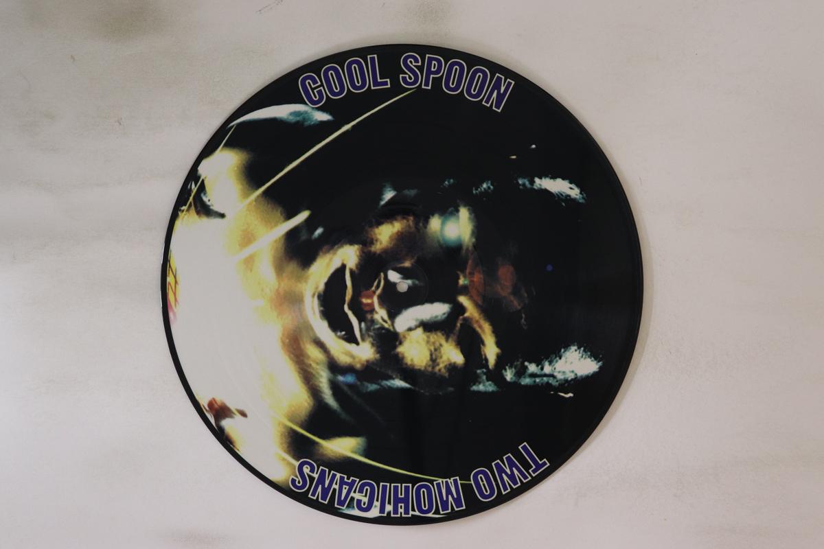 

LP Record COOL SPOON Two Mohicans 19LOVE014 FIRE 1995 Japan Japanese Club Dance Used