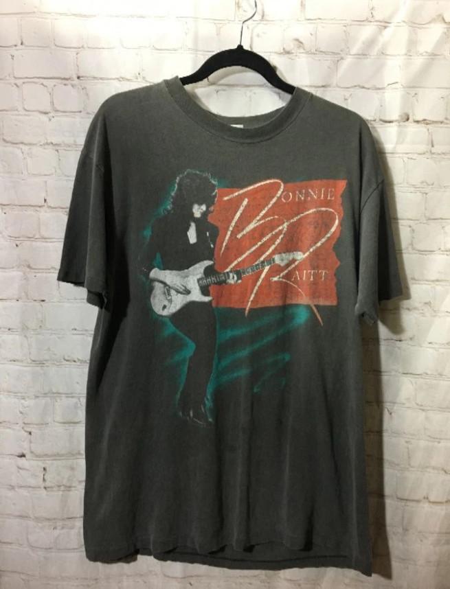 Bonnie Raitt Faded Unisex Short Sleeve T-shirt S-5XL XXXXL