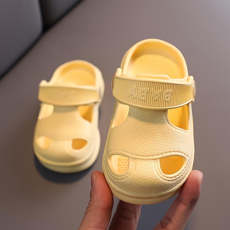 Children Slip-On Sandals Soft EVA Sole Breathable Ventilation Holes Non-Slip Indoor/Outdoor Footwear for Kids Lightweight All-Season Comfort Sandals