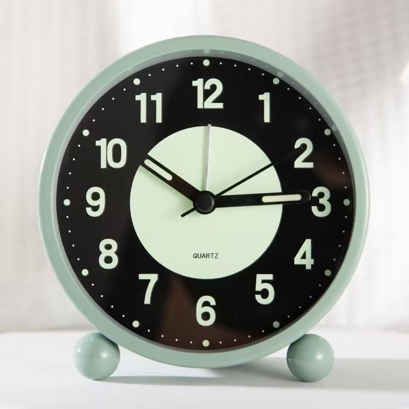 

Простой Современный Светящийся Будильник Бесшумный Специальный Артефакт для Пробуждения для Студентов и Детей Часы для Спальни Прикроватные Настольные Часы