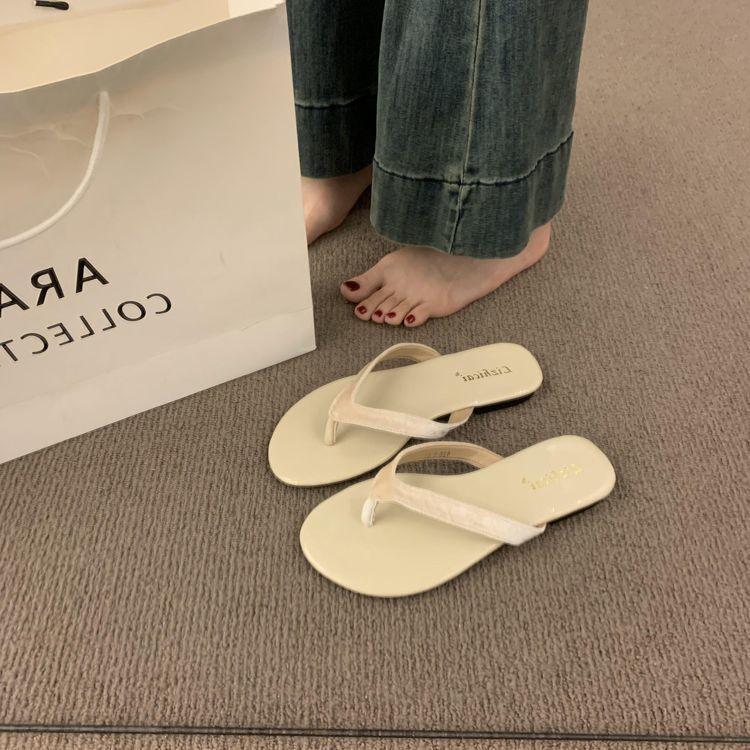 French flat-bottomed retro versatile flip-flops women's summer wear seaside beach cool slippers red flip-flops
