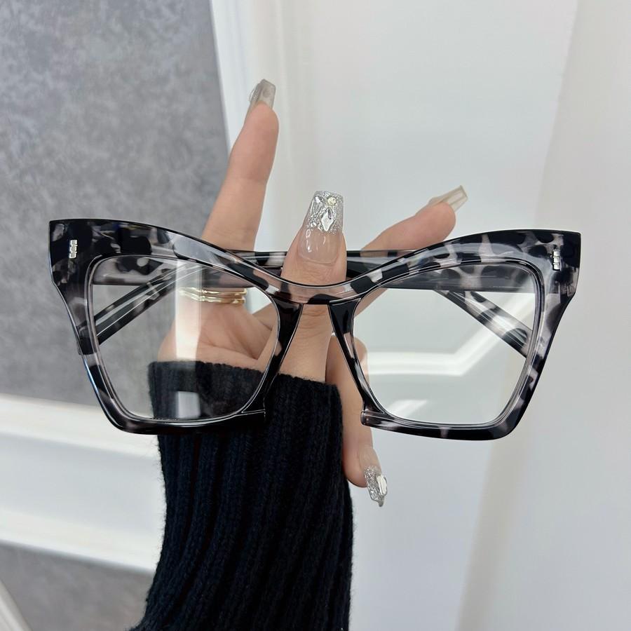 

Classic Fashion Glasses Women Menshoupai