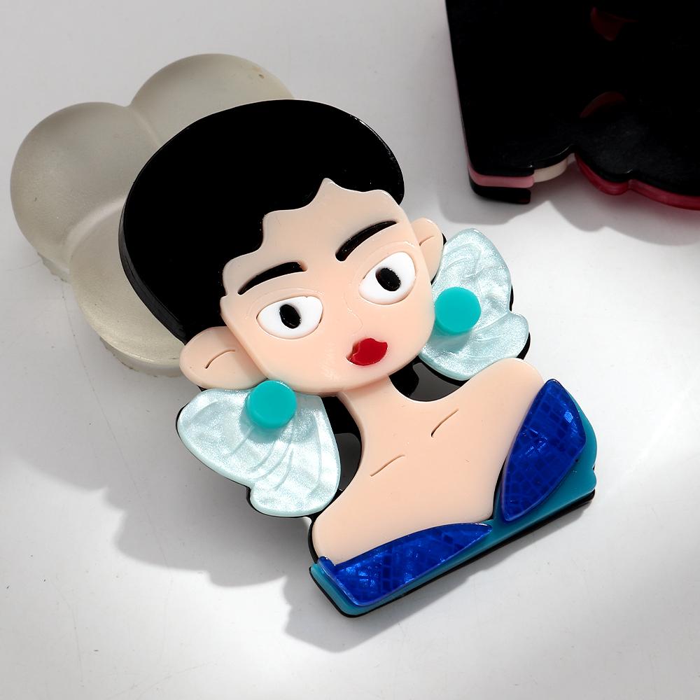 New Cute Girl Figure Acrylic Brooches for Women Blue Spliced Handmade Lady Bag Badges and Pins Jewelry Clothing Accessories Gift
