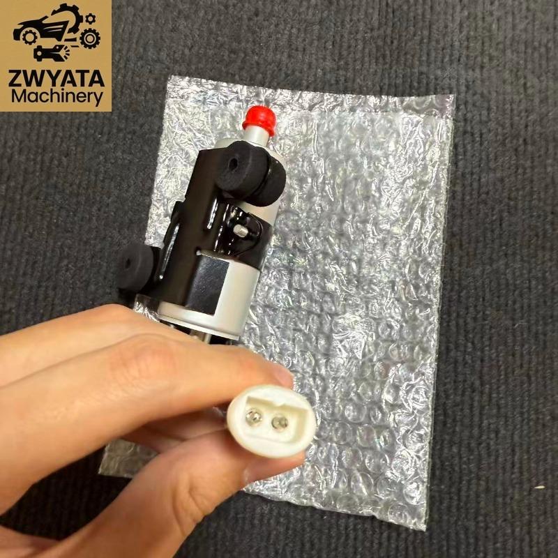 15100-94900 Outboard Engine Fuel Pump 1510094900 for Suzuki DF200 DT200 DF225 DF250 DF300 DF250A DF300A DT115 DT150 DT225