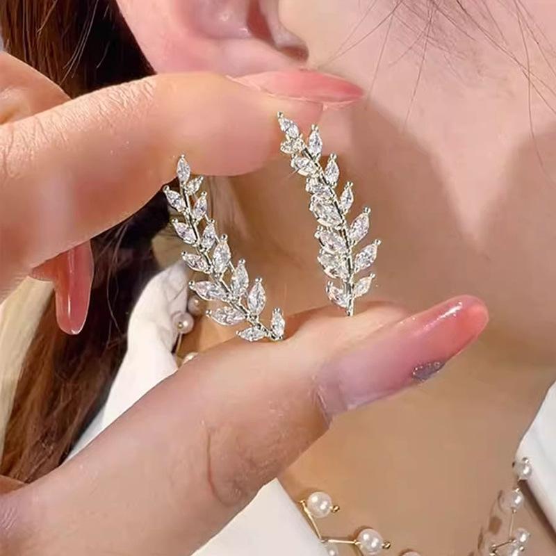Trendy brand micro-trimmed wheat earrings for women, niche everyday pairing, elegant earrings, fashionable, elegant, and trendy