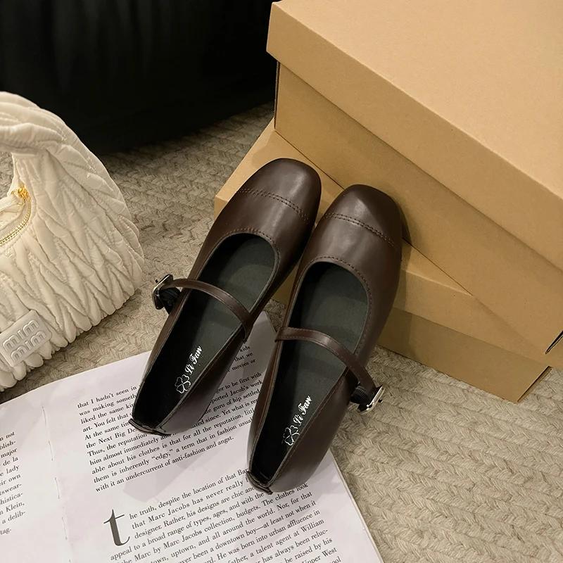Hot Sale Women's Shoes 2025 Buckle Strap Women Flats Fashion Round Toe Daily Concise Best Seller Shallow Flat Low Heels Zapatos