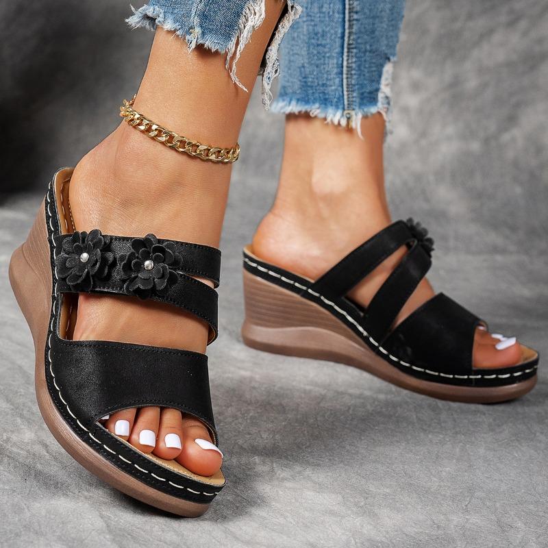 Summer New Flower Sewing Line Thick-soled Slippers Solid Color Wedge Heel Light Beach Slippers Women