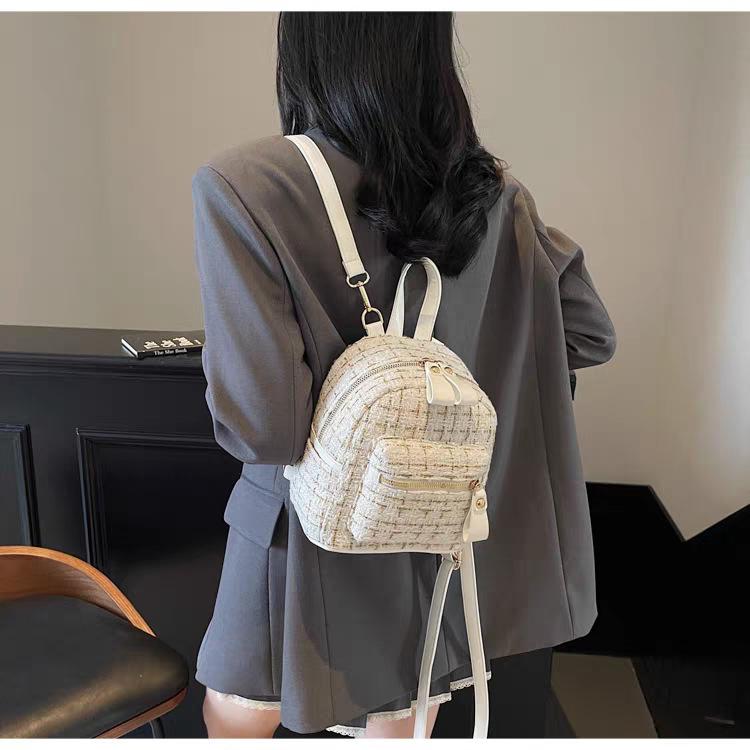 

Backpacks Women Travel Lightweight High-face Cloth Bag Niche Design Student Schoolbags Mini Backpack 18x11x18 білий