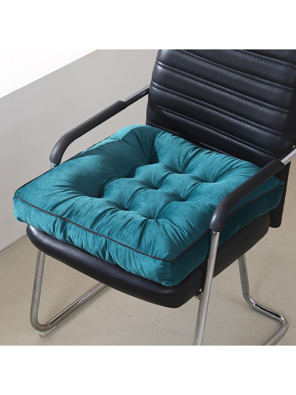 A thick square chair cushion suitable for living rooms, bedrooms, offices, and home decor 50*50cm