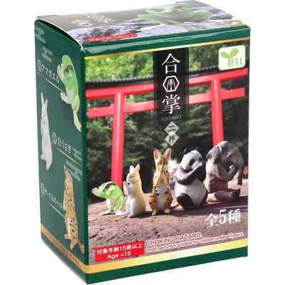 Two 1 Piece Figure, Gassho, Bows, Box,
