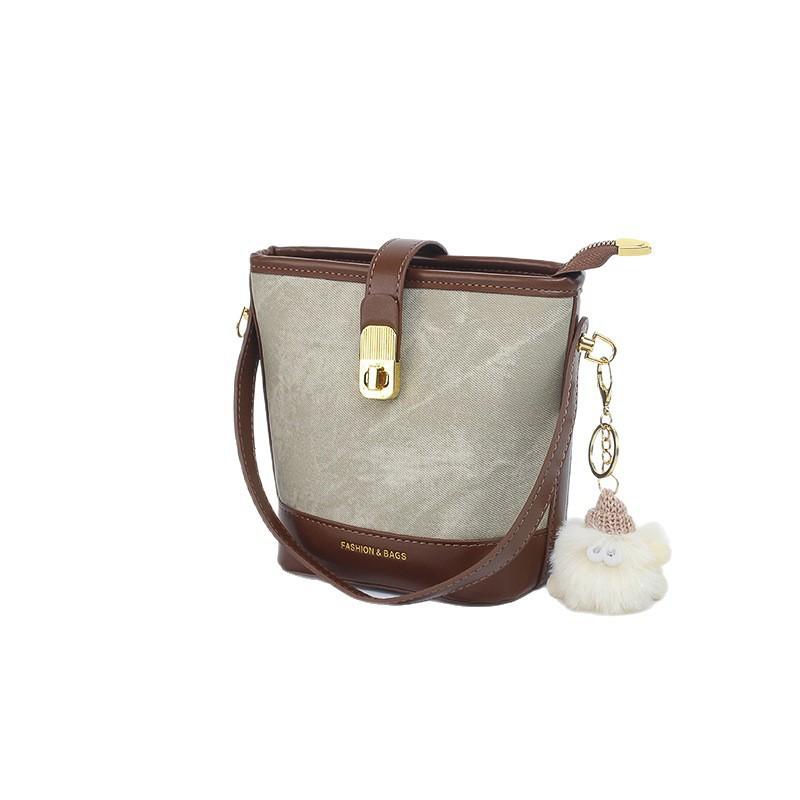 Small-scale Design Handbag - Bucket Bag - Women's High-end Color-matched Vintage Crossbody Bag