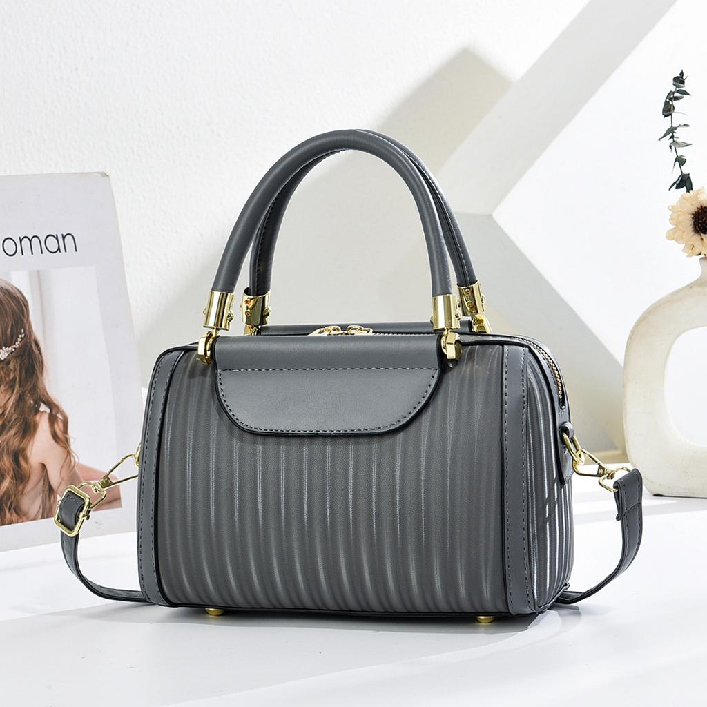 Bag Women's 2025 New Women's Bag Shoulder Messenger Bag Commuting Large Capacity Middle-aged Lady Mother Handbag