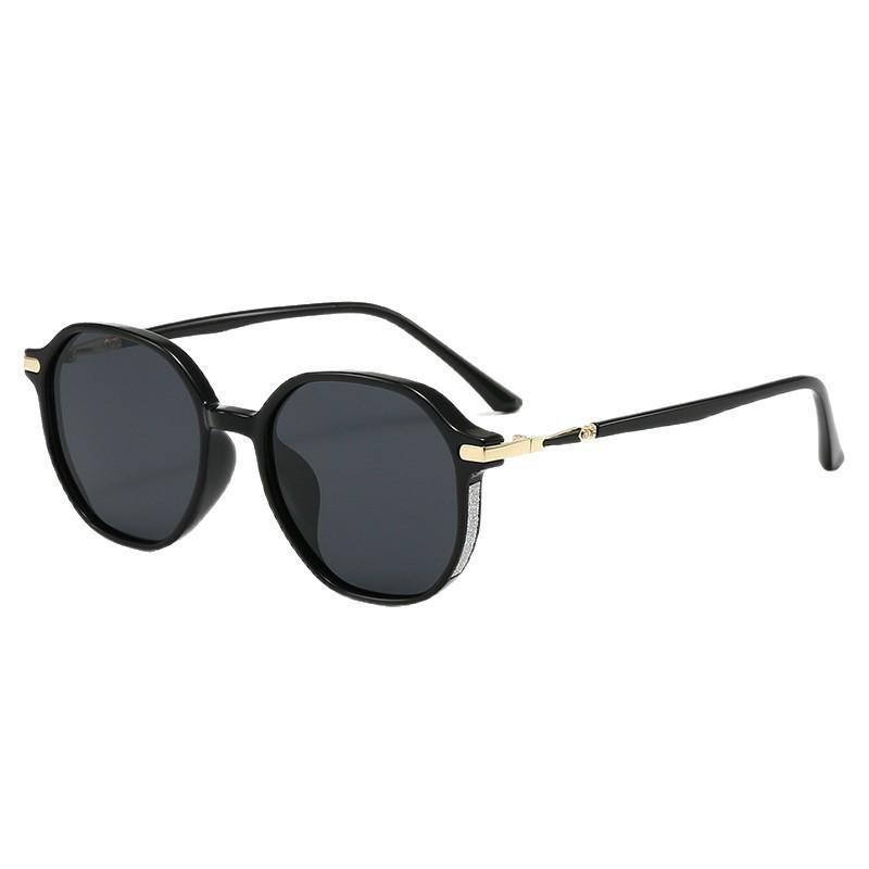2025 Women's High-End Tea-Colored Polarized Sunglasses - Ultralight, Anti-UV, Special Fit for Small Faces
