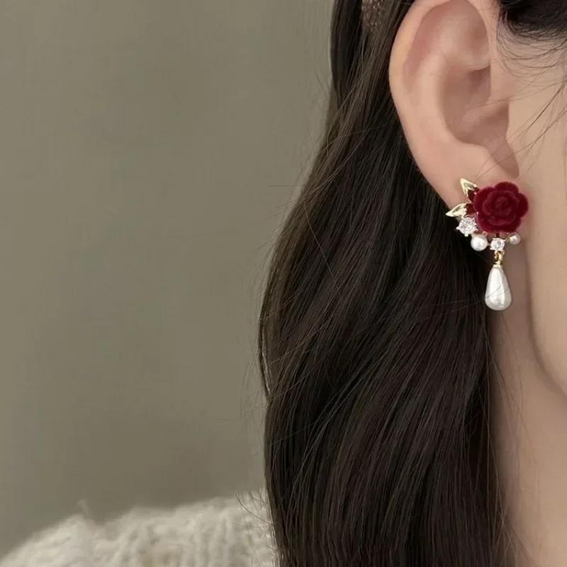 2025 New Wine Red Velvet Rose Pearl Earrings for Women Vintage Red Rose Elegant High-end Studs Earrings Jewelry Accessories