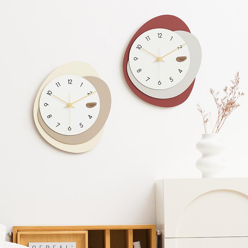 Wall Clock 2025 New Home Ins Wind Creative House Decoration Living Room Decoration Led Clock