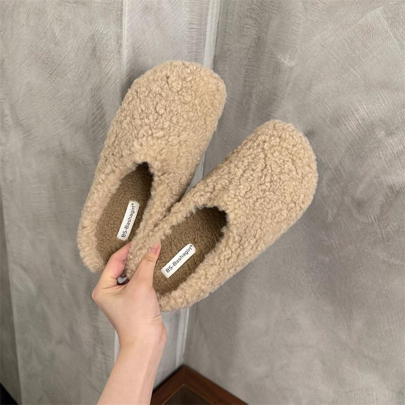 2025 Autumn and Winter New Retro Lamb Wool Plush Slippers Female Bag Head Drag Fairy Wind Lazy Cotton Slippers