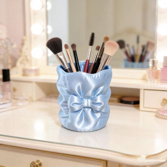 Concealer Brush Cup 3D Printed Bow Makeup Holder, Large Capacity Beauty Tool Container Desk Organizer, Bowknot Pencil Holder Storage Portable