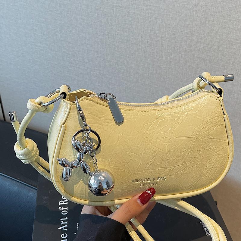 This year's popular textured bag women's 2025 summer new trendy fashion foreign style messenger bag foreign style shoulder armpit bag