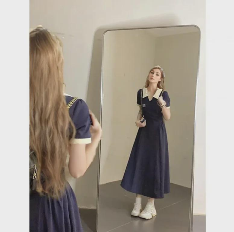 Women's Retro Contrast Collar Polo Dress - Summer 2024 Edition, Pleated Short Waist with Swing Skirt