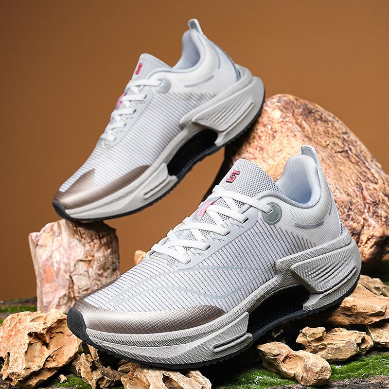Autumn and winter new casual sports shoes hollow cushioning racing large size running shoes hiking leisure