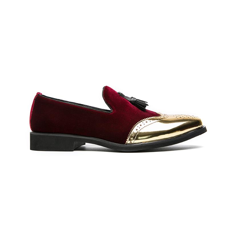 2025 British Luxury Men Velvet Leather Brogue Shoes Pointed Toe Tassels Loafers Wedding Dress Prom Groom Footwear Zapatos Hombre
