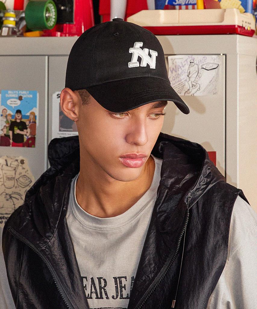 Nasibeunmoeo Basic Line Ball Cap Black