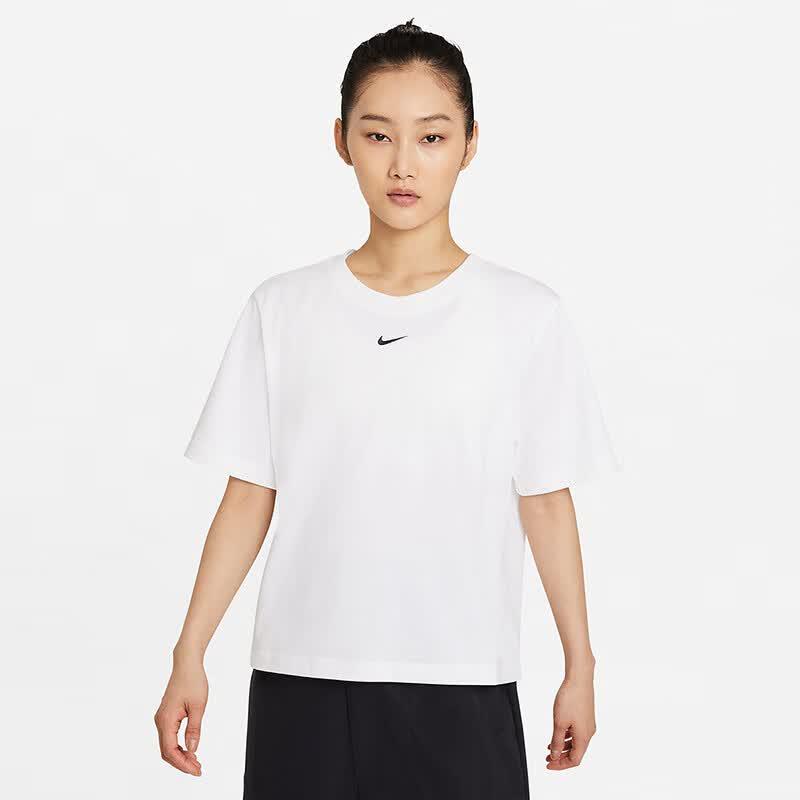 NIKE Women s Sport Casual Short-Sleeve T-Shirt S