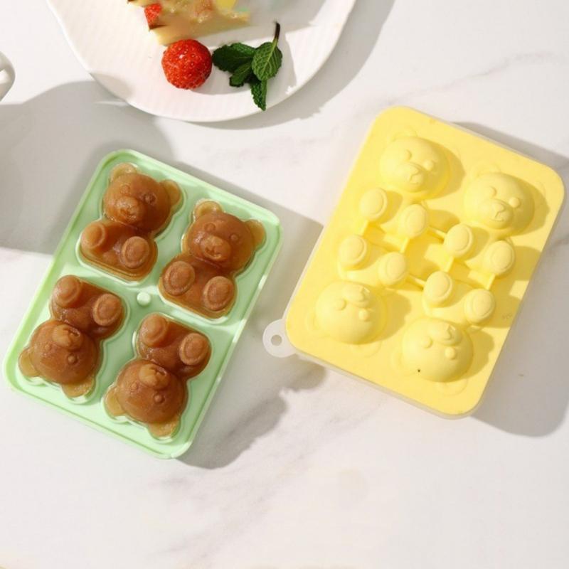 3D Cute Teddy Bear Ice Cube Making Mold With Funnel Silicone 4 Cavity Bear Ice Cube Trays For Whiskey Wine Cocktail Ice Ball