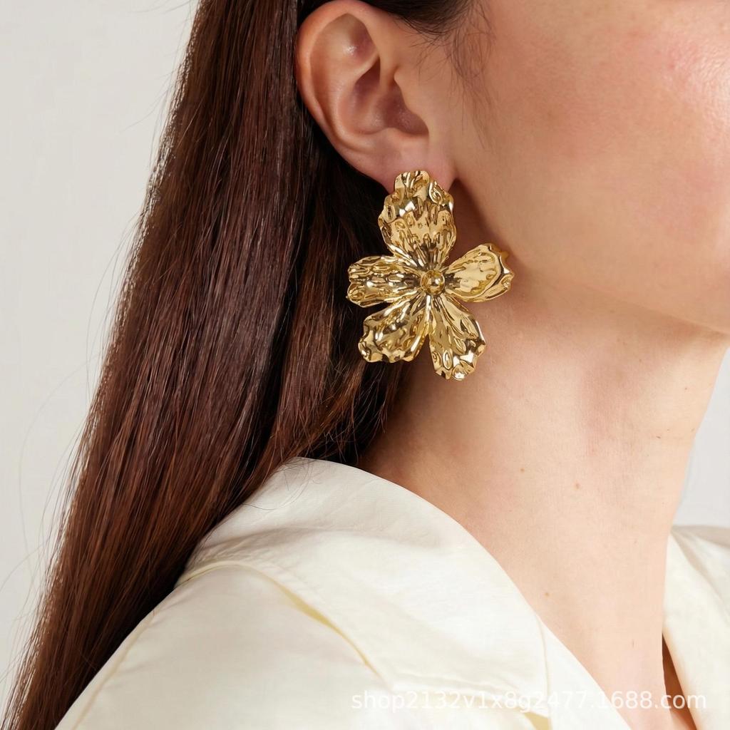 18K Gold Plated Floral Earrings - French Retro Style with Elegant Charm