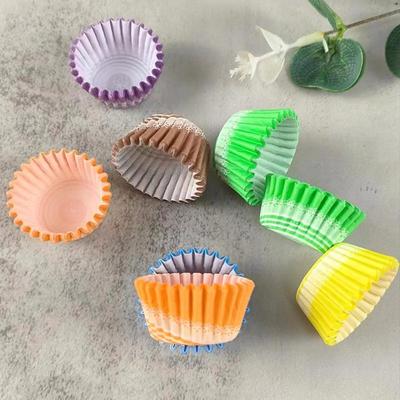 500 Stück Einweg-Muffin-Cupcake-Papierförmchen Cupcake-Förmchen Backen Muffin-Box Becherhülle Party-Tablett Kuchen-Dekorationswerkzeuge