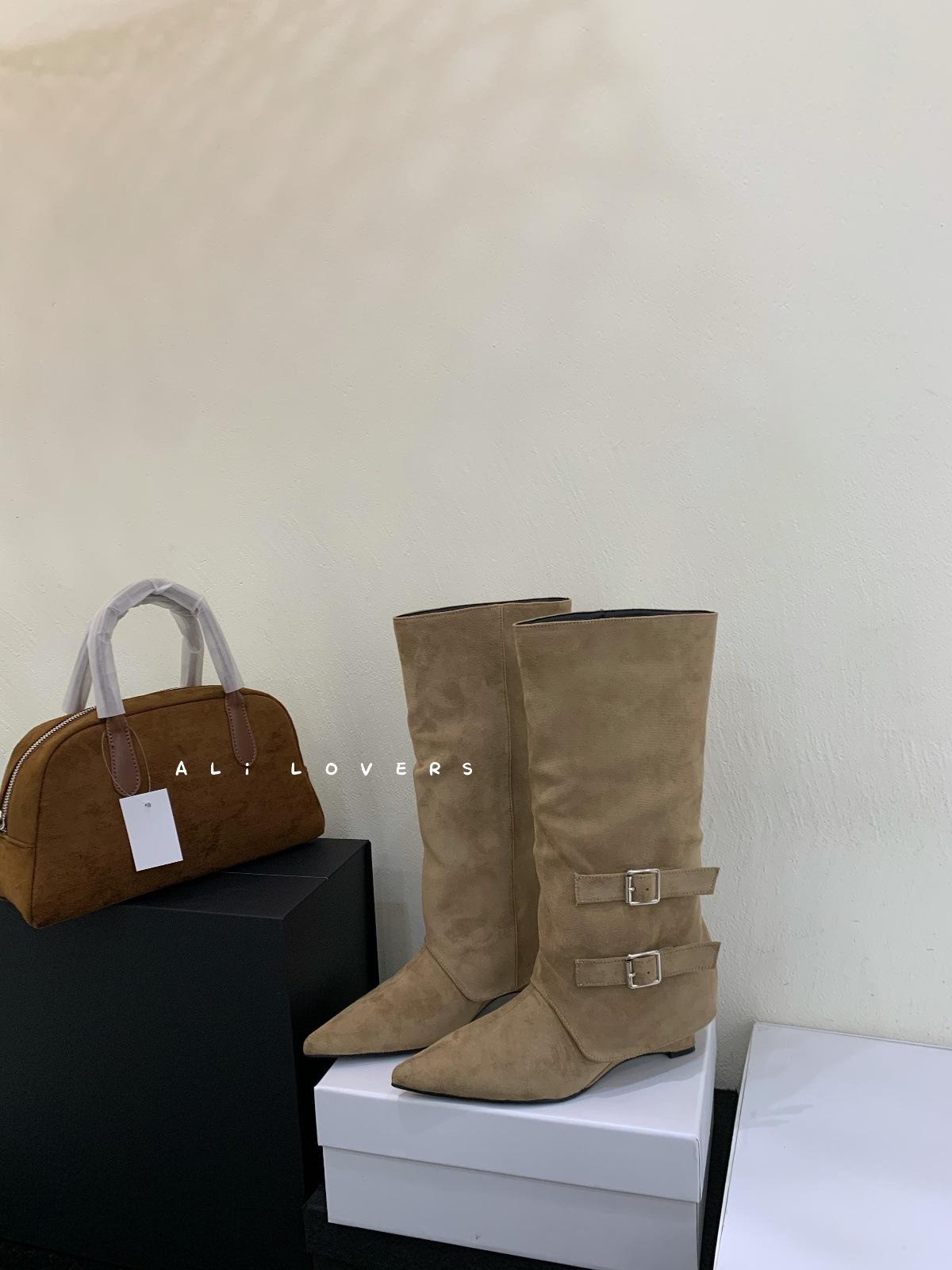 

Сапоги с пряжкой на плиссированном ремне, остроносые брюки, сапоги-трубы, корейская версия, сапоги-трубы средней длины, модные сапоги из матовой кожи, сапоги-бурки с темпераментом 39