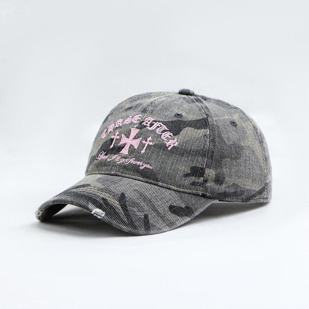

Fashionable and retro cross-stitch camouflage baseball cap, versatile for both men and women, casual soft-top sun baseball cap Adjustable