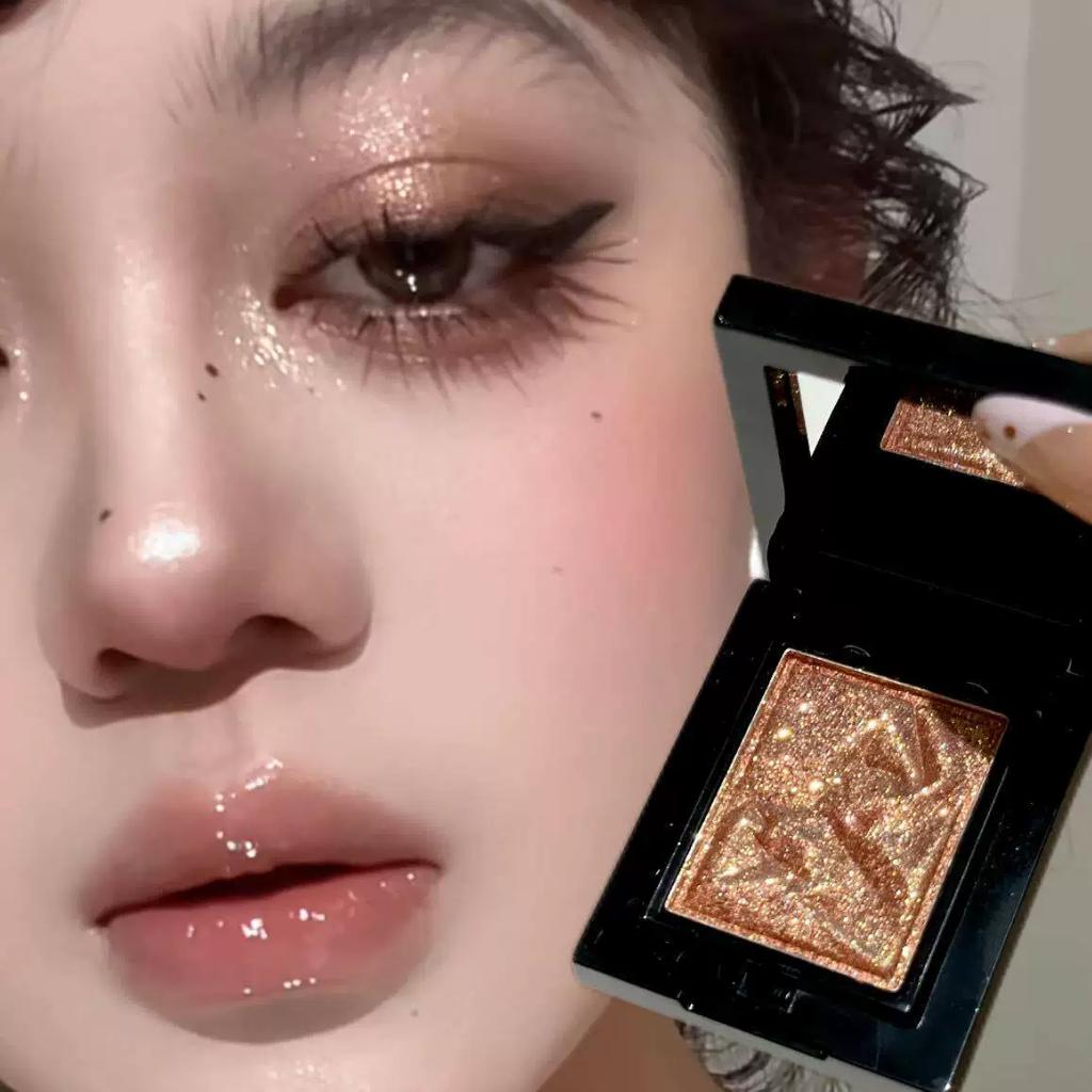 The Luxurious and Elegant Mocha Champagne Diamond Eyeshadow! Please Bring This Golden Brown Color to My Eyes and Make It Sparkle in My Heart