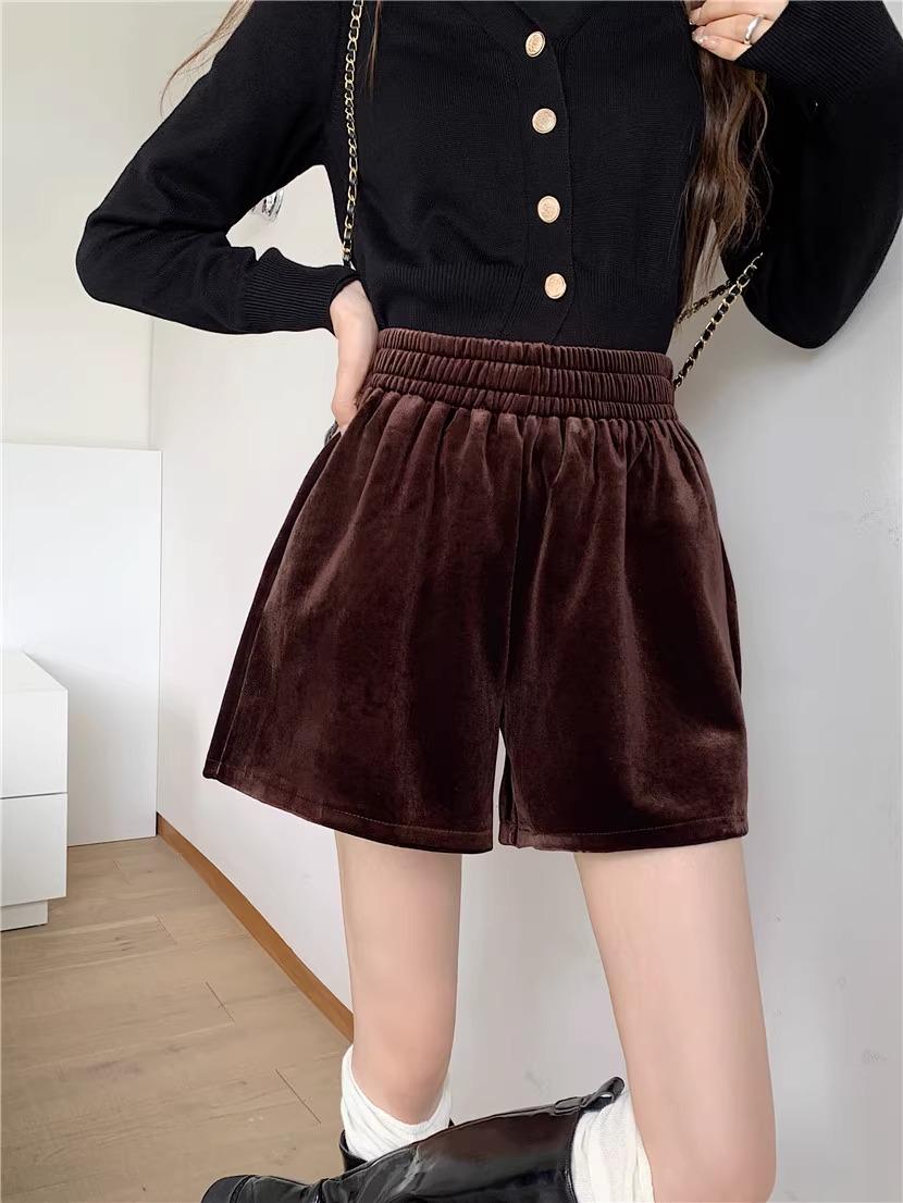 

2024 Стильные шорты с высокой талией из золотого вельвета с широкими штанинами для женщин - Весенне-осенняя модная верхняя одежда, шорты с эффектом пуш-ап M кофейный