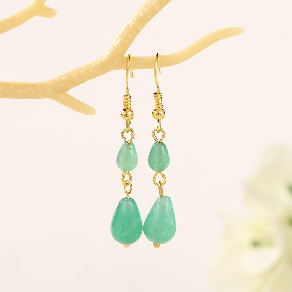 Elegant Green Water Drop Tassel Earrings – Chinese Style Winter Collection золотой