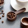 1 szt. Łyżka do kawy z orzecha włoskiego, łyżka z litego drewna, łyżka gramowa, łyżka miarowa do proszku kawowego i mlecznego.