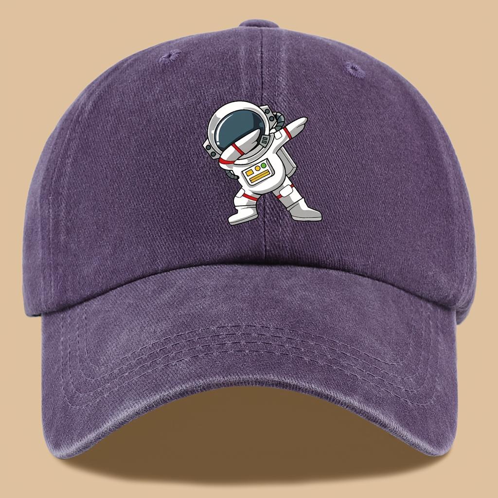 Retro Astronaut Pattern Outdoor Adventure Classic Baseball Cap with Adjustable Breathable Design, Ideal Travel Gift
