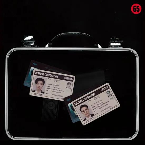 

NCT JNJM - BOTH SIDES [1st Mini Album] [POSTER Ver.] (2 cover versions, random). POSTER Ver.