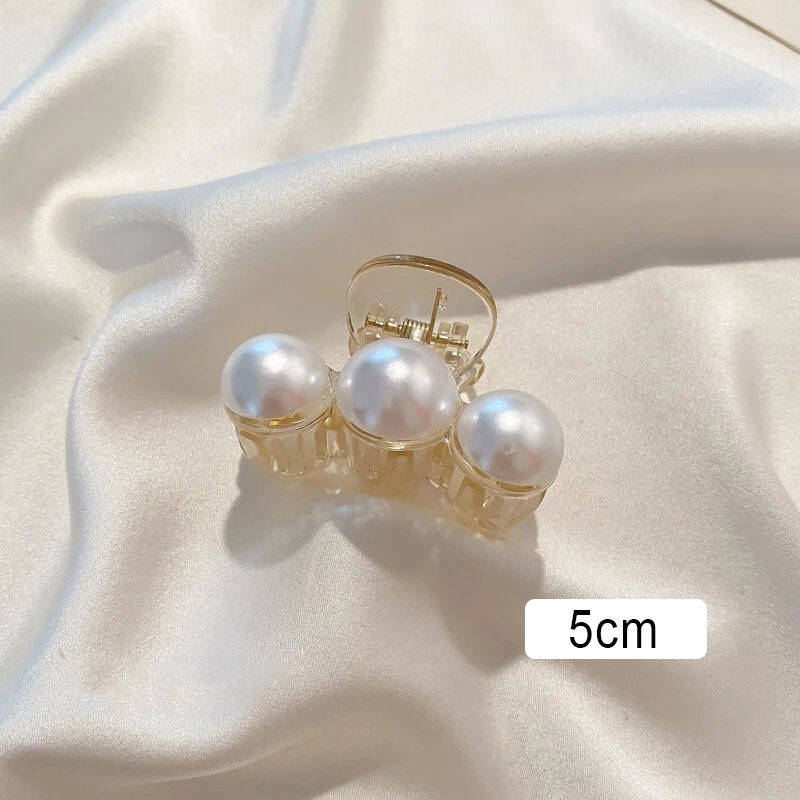 Elegant Imitation Pearl Hair Claw Clip Women Trendy Irregular Large Beige Hair Clamp Barrettes For Girls Korean Hair Accessories