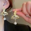 Design sense new Chinese temperament fringed fan-shaped pearl earrings, retro national style Hanfu cheongsam earrings earrings women