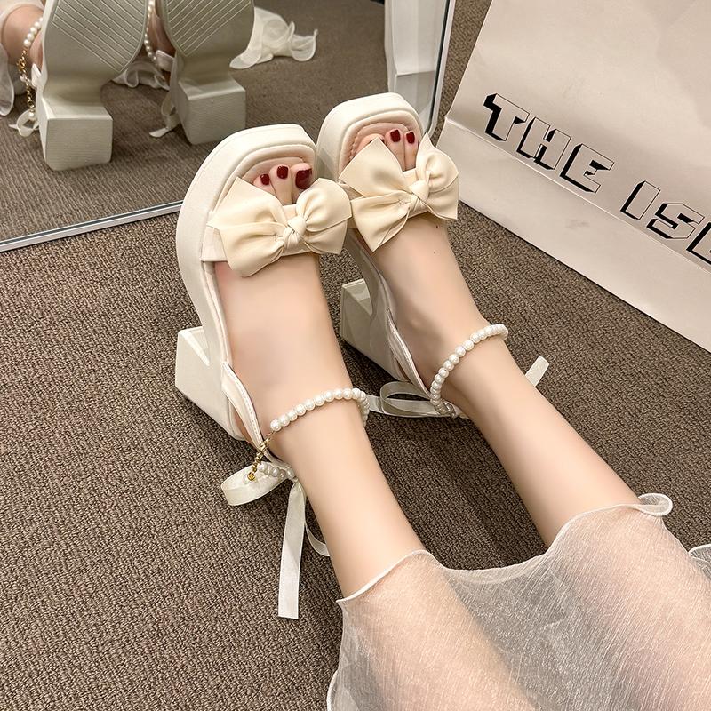 

Fashion Girls shoes shoe 2024 Summer New Fashion Girl Roman sandal Softness Child sandals pearl Princess shoe Sandal sandalias 35