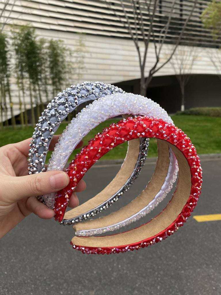 Neues Schwamm-Stirnband, Schlichtes und elegantes breitkrempiges Stirnband, Modisches handgenähtes Stirnband, Strass-Haaraccessoire