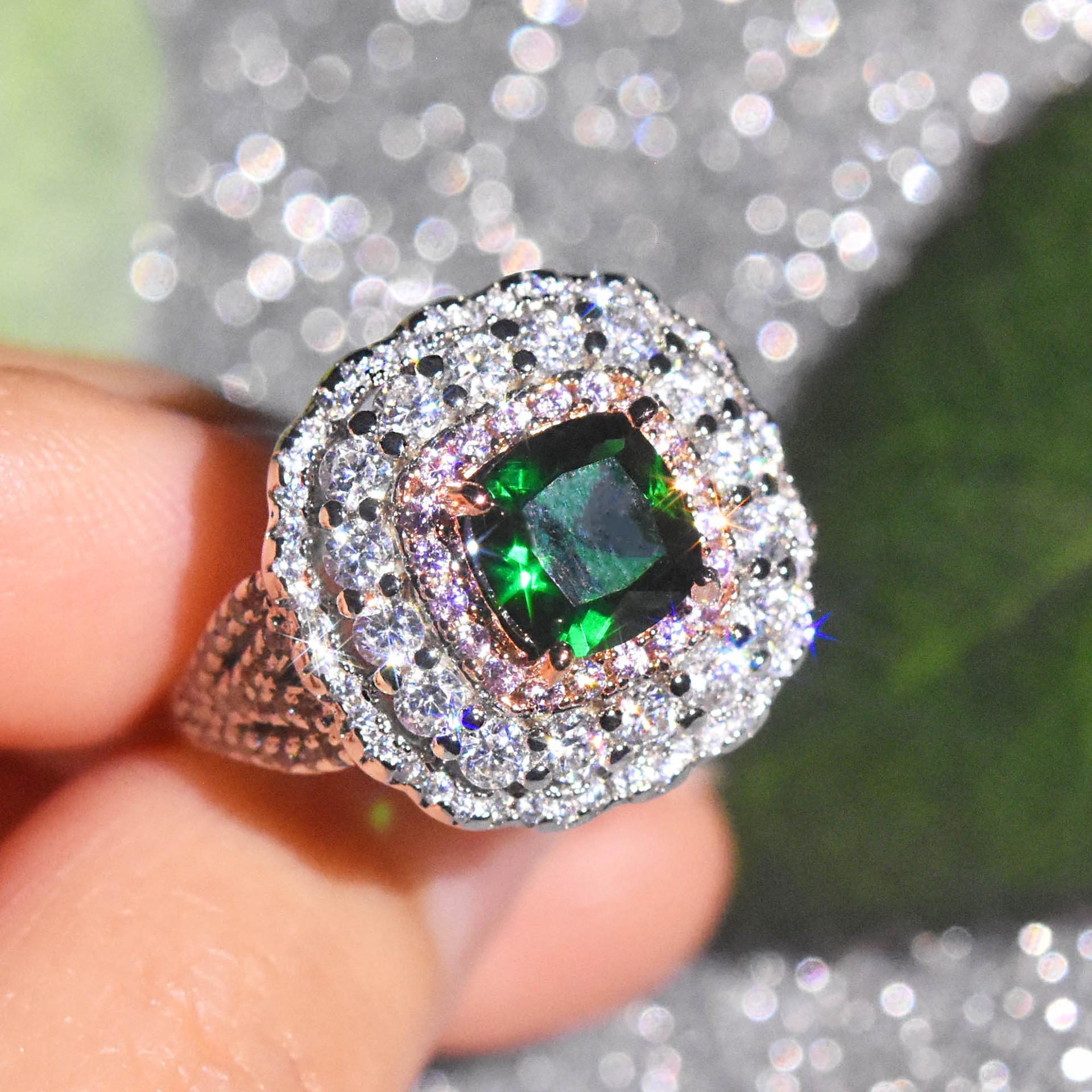 

PT950 Platinum Plated Moissanite Pavé Emerald Princess Cut Ring Size 10