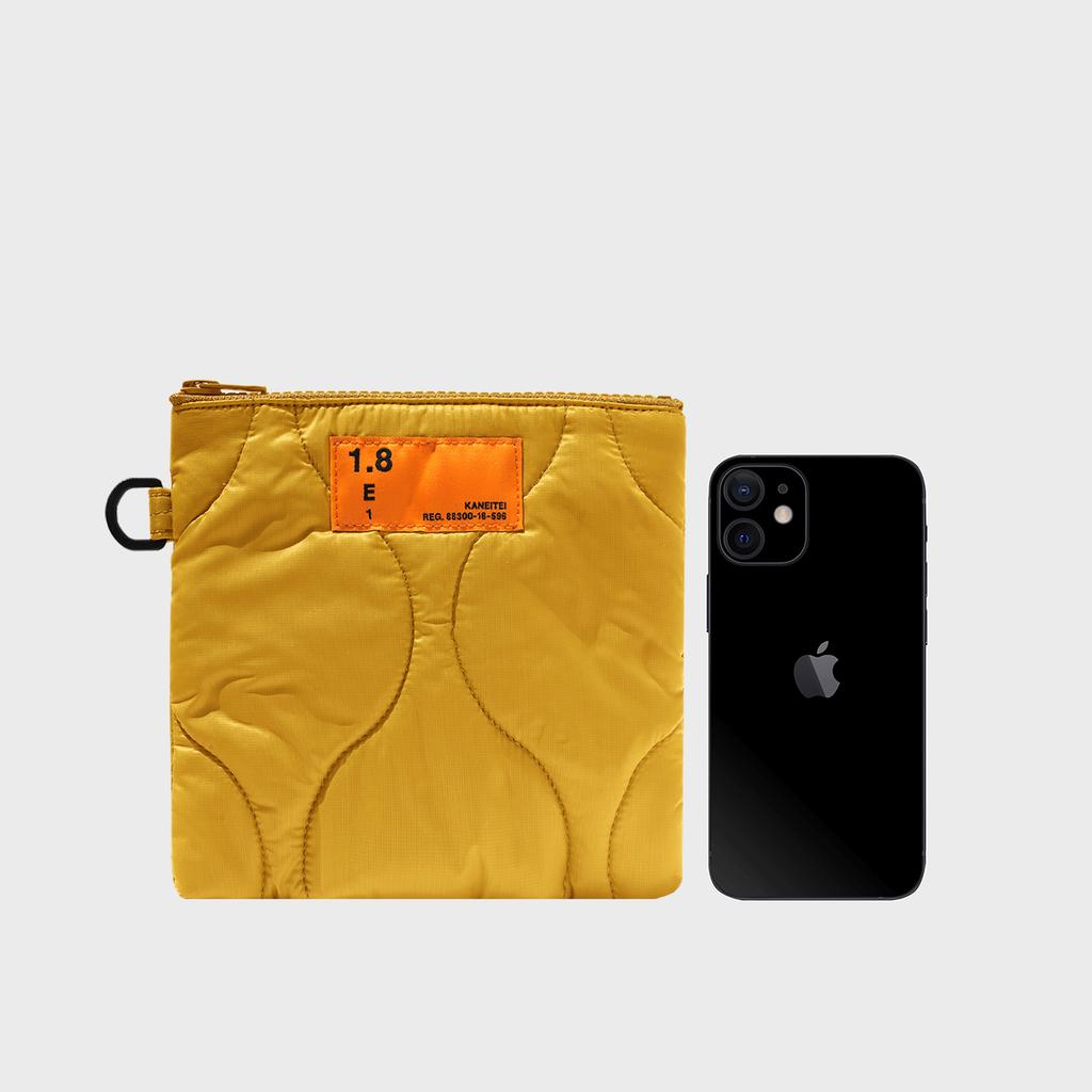 Kaneitei Pom Quilted Flat Pouch (Mustard) / Recycled