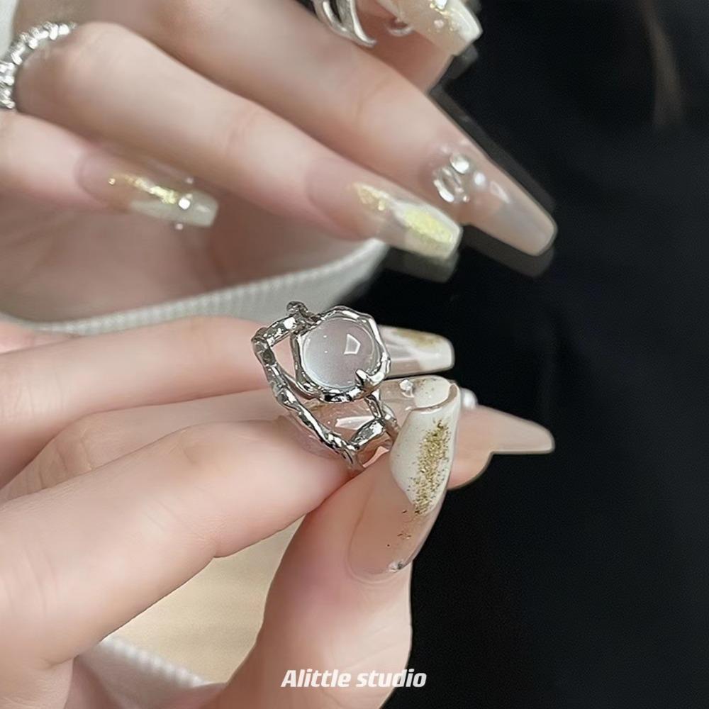 Ring Does Not Fade Niche Design Ins Opening Female High-end Sense Retro Cold Pearl Shell Versatile Irregular