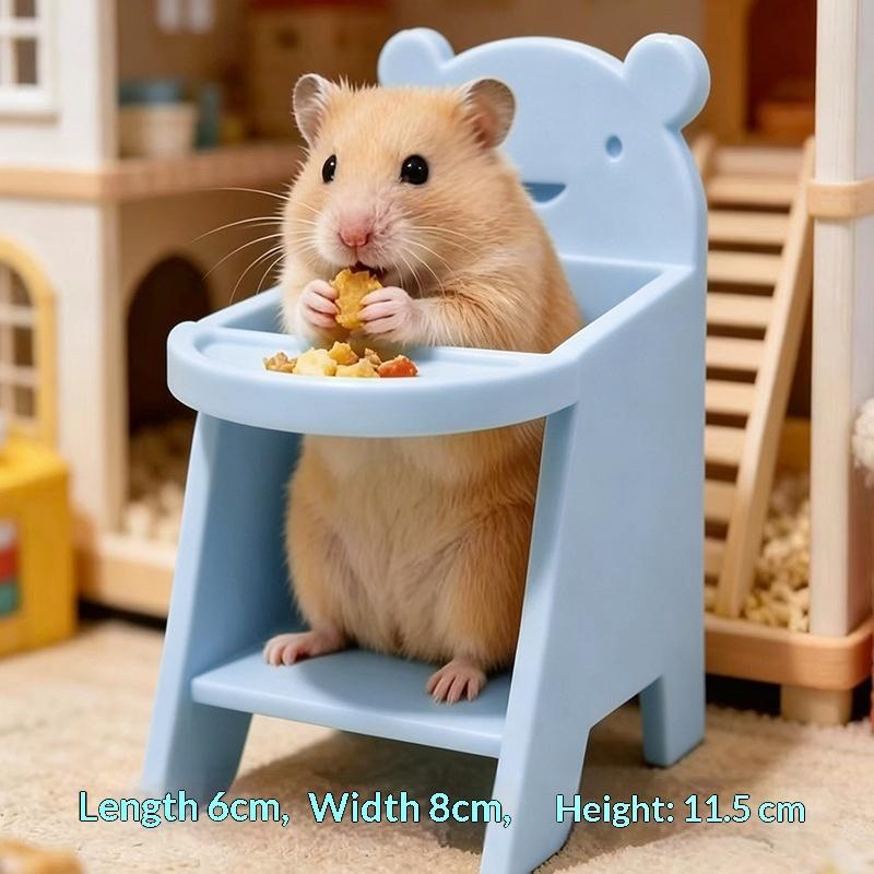 Mini Hamster Dining Chair Bear Shape Built-In Dish Mini Pet Dining Seat Plastic Mini Pet Chair Hamster Cage Decor