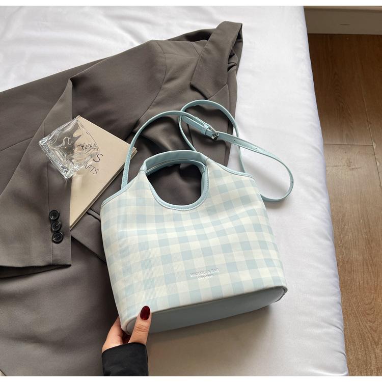 Korean version plaid contrasting color handbag women's 2025 summer new niche design messenger bag simple shoulder bag