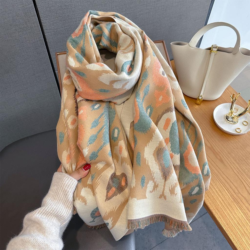 Retro Contrasting Color Love Geometric Pattern Printed Scarf Autumn and Winter Warm Scarf Women's Multi-functional Outer Shawl