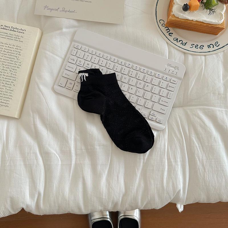 

Zhuji Hosiery Women s Cute Bow Embroidered Ballet-Style Cotton Ankle Socks One Size чёрный