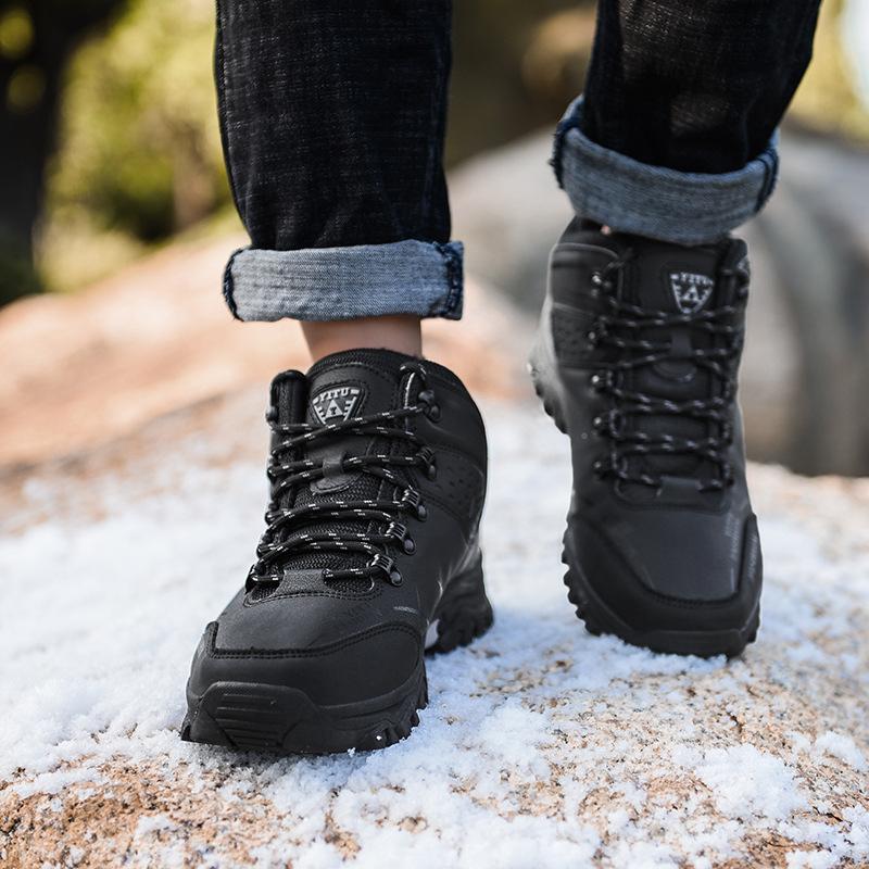 Men Boots Fashion Casual High-Top Boots Winter Plush Warm Cotton Shoes Waterproof Snow Boots Outdoor Non Slip Hiking Shoes Botas